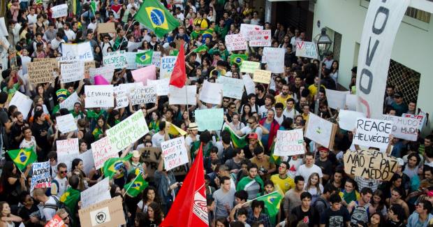 Catador é o primeiro condenado após onda de manifestações Catador é o primeiro condenado após onda de manifestações