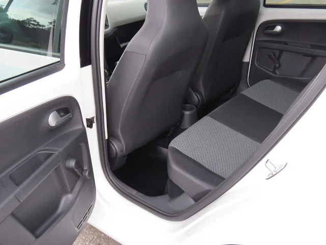 Volkswagen Up! TSI - design interior