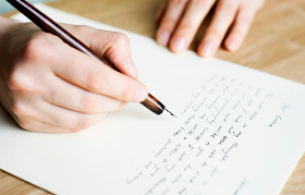 Langkah-Langkah Menulis Surat Pribadi dengan Baik | Komposisi, Isi, dan Bahasa Kali ini admin akan membagikan materi tentang surat pribadi dalam pembelajaran bahasa Ind Langkah-Langkah Menulis Surat Pribadi dengan Baik | Komposisi, Isi, dan Bahasa