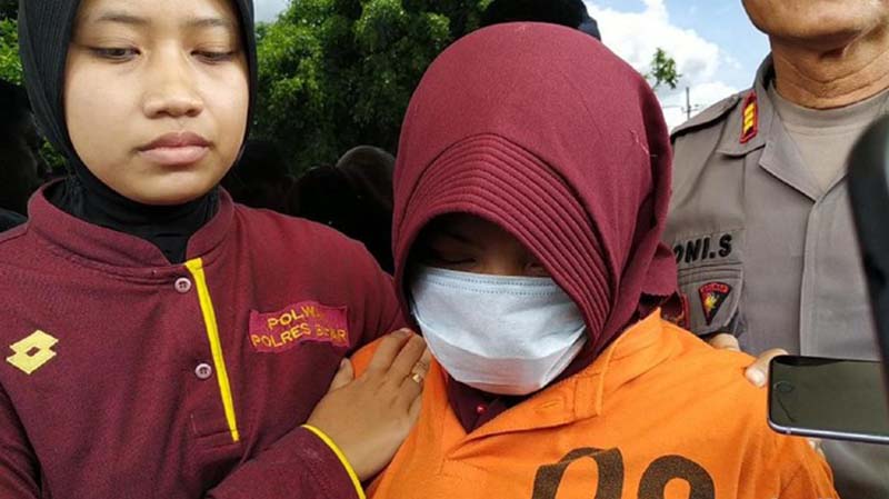 Janda yang Kuburkan Bayinya Jadi Tersangka Pembunuhan Janda yang Kuburkan Bayinya Jadi Tersangka Pembunuhan