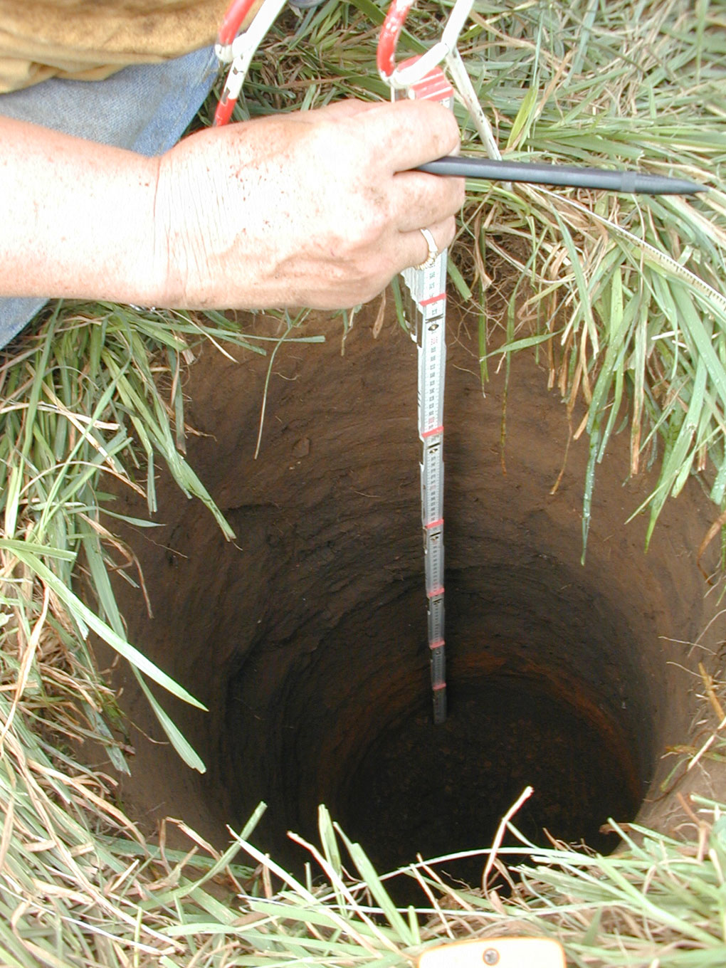 Auger Hole Auger Tool Image