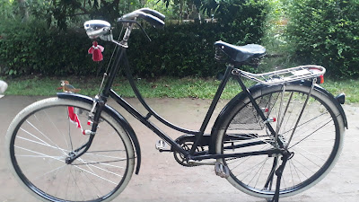 Sepeda Onthel kuno Sepeda Onthel kuno merek Simplex