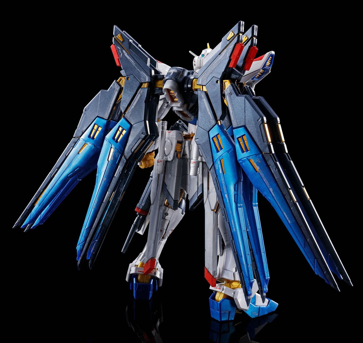 P-BANDAI: RG 1/144 Strike Freedom Gundam (TITANIUM FINISH) Official Images.