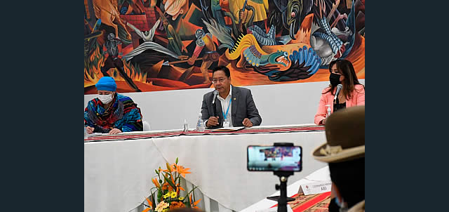 Gobierno instalará centros masivos de vacunación en eje central tras anuncio de llegada de 1.5 mm de dosis