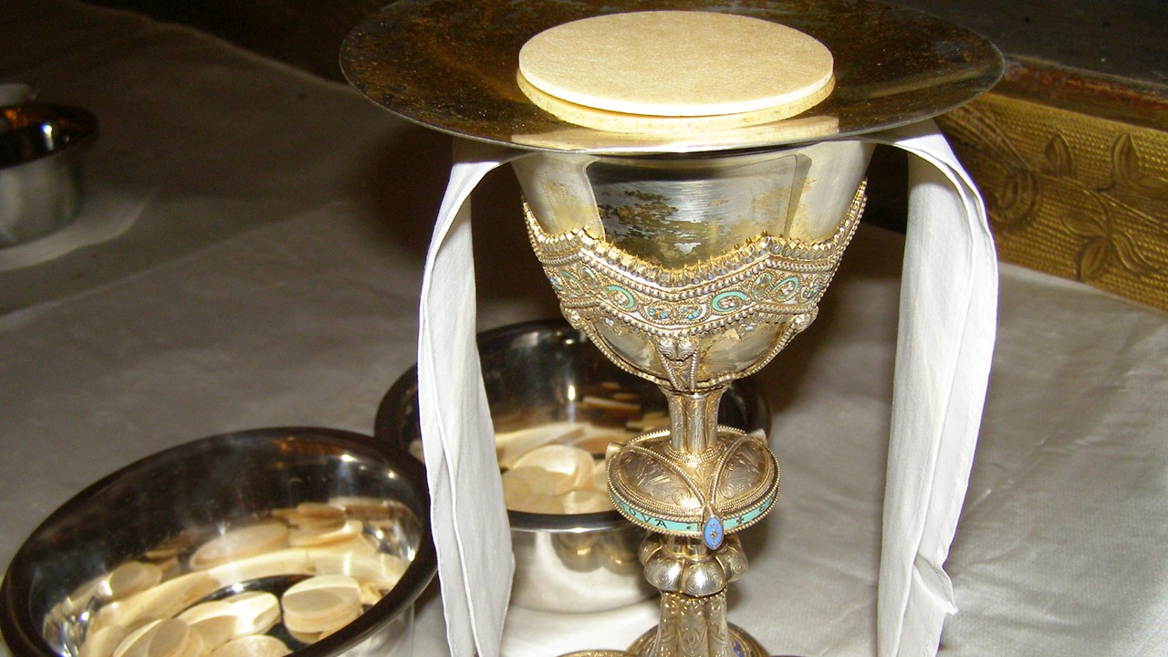 communion eucharistie pain et vin