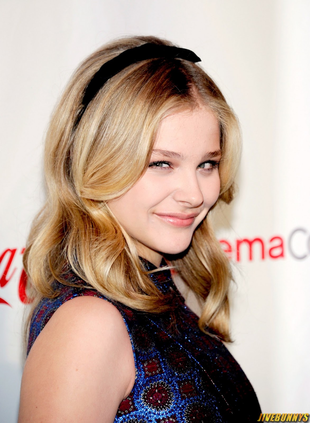 Chloe Grace Moretz spe... Abbie Cornish