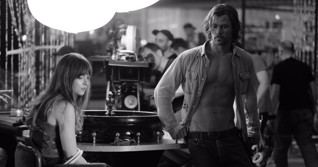 Movie With Chris Hemsworth And Dakota Johnson Dakota Johnson Life: New/Old BTS Picture of Dakota Johnson and Chris
