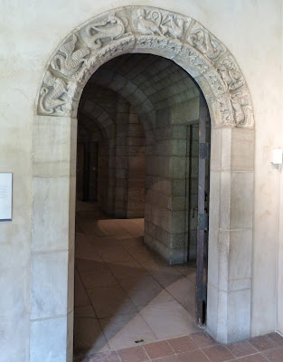 THE CLOISTERS MET Arco de Narbonne ROMÁNICO EN NUEVA YORK. THE CLOISTERS MET Arco de Narbonne