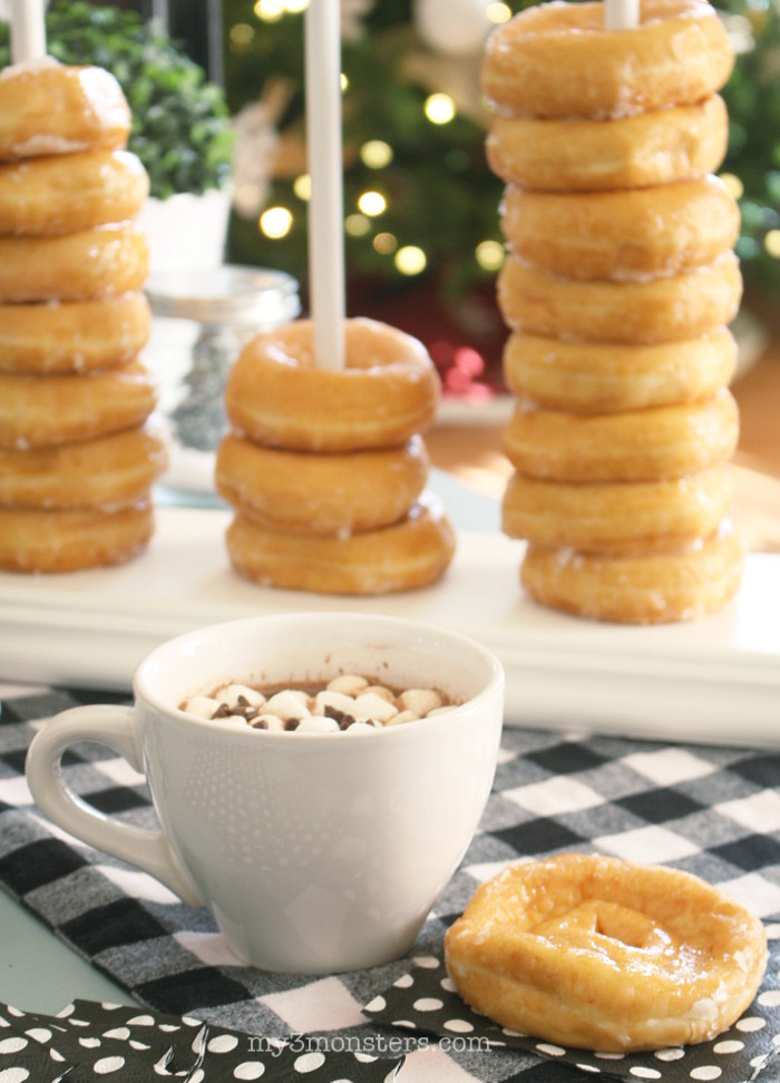 Looking for a creative way to serve dessert this holiday season? This DIY Donut Stacker from my3monsters.com is exactly what you need. Your guests will love it!