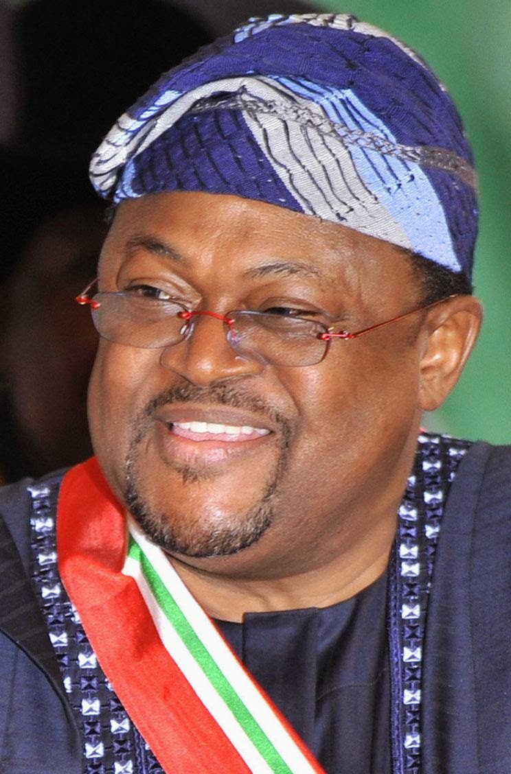 Ebonyisblack: Mike Adenuga gives Super Eagles $250,000 to defeat France