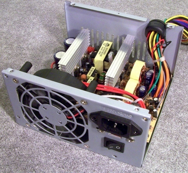 Cara Memperbaiki Power Supply Komputer yang Lemah &amp; Mati Total