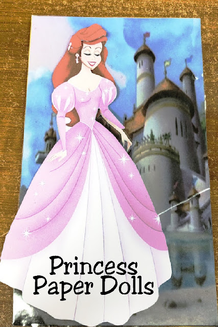 Let your little girl have some quiet time with their favorite princess with these Princess paper dolls.  Dolls are velcroed and easily put away for quiet activity time.