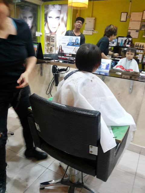 DHIA BATRISYA GUNTING RAMBUT ! DHIA BATRISYA GUNTING RAMBUT !