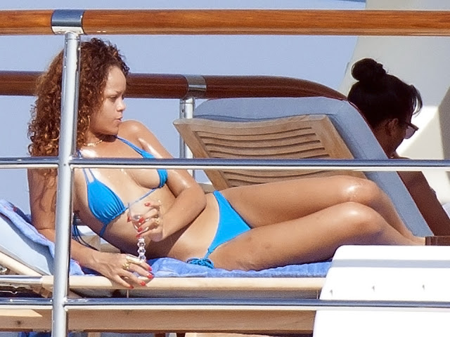Rihanna In Hot Sexy Blue Bikini On Yacht In St Tropez