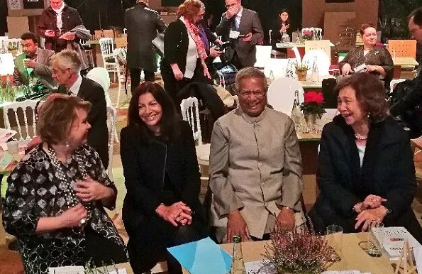 Queen Sofia, Grand Duchess Maria Teresa, Princess Alexandra, Professor Muhammad Yunus at Paris GSBS 2017