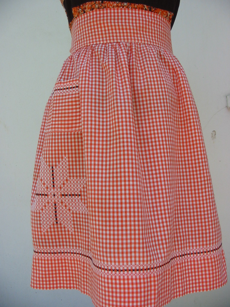 gold country girls Thrift Finds; The Apron Edition