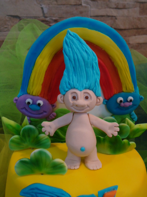 Pasteles Isabella: TARTA DE LOS TROLLS.