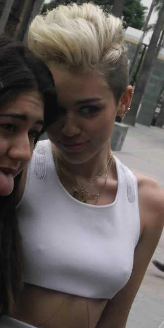 Miley Cyrus, New White, Dress, Ryan Secreast, Picture 1