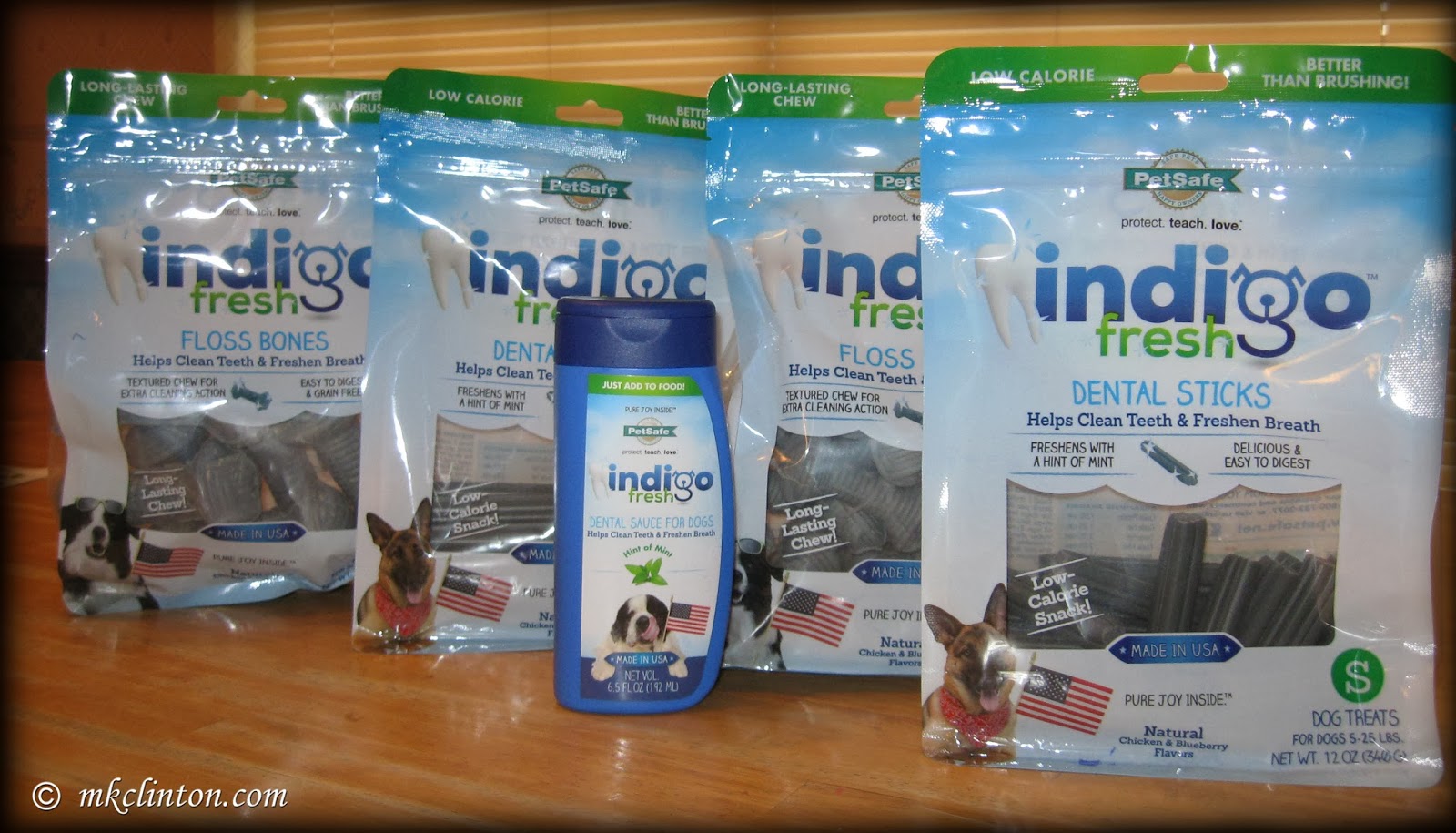 Indigo dog dental treats by PetSafe