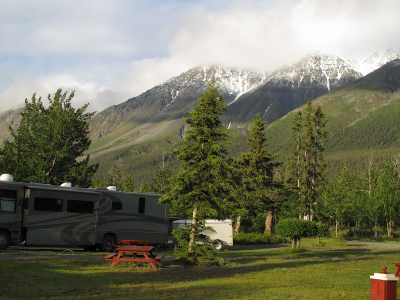 BASECAMP NIKISKIKluane National Park and Reserve