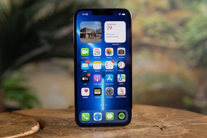 Giá bán tương đương, chi phí linh kiện iPhone 13 Pro rẻ hơn Galaxy S21+?