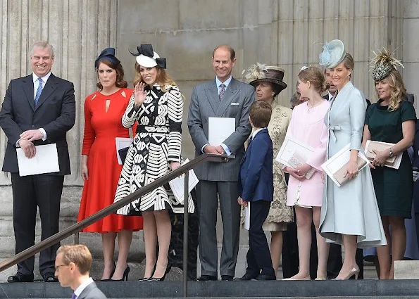 Queen Elizabeth II, Prince Philip, Duke of Edinburgh, Prince William, Duke of Cambridge, Catherine, Duchess of Cambridge, Prince Harry, Prince Edward, Sophie, Countess of Wessex and their children James and Lady Louise, Princess Anne, Princess Royal, Prince Michael of Kent, Princess Michael of Kent, Prince Edward, Duke of Kent, Zara Phillips, Mike Tindall, Princess Eugenie, Princess Beatrice