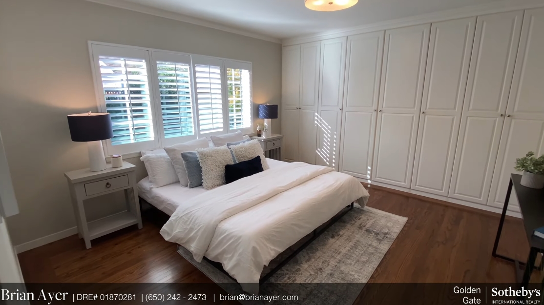 Tour 227 King St, Redwood City, CA vs. 17 Interior Design Photos