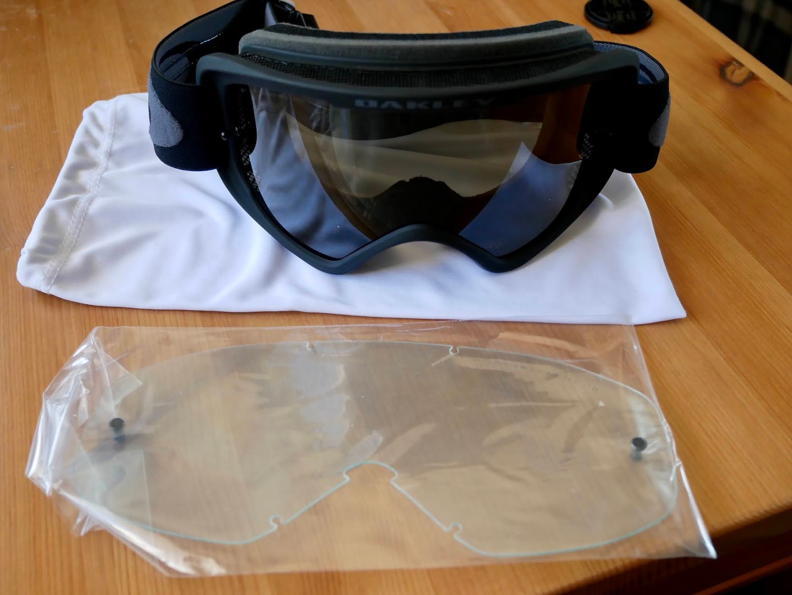 Oakley O-Frame®  MTB Goggles review | MTB LM