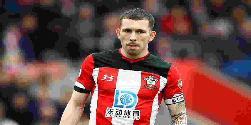 Pierre-Emile Hojbjerg mistakenly shown his interest on Spurs move