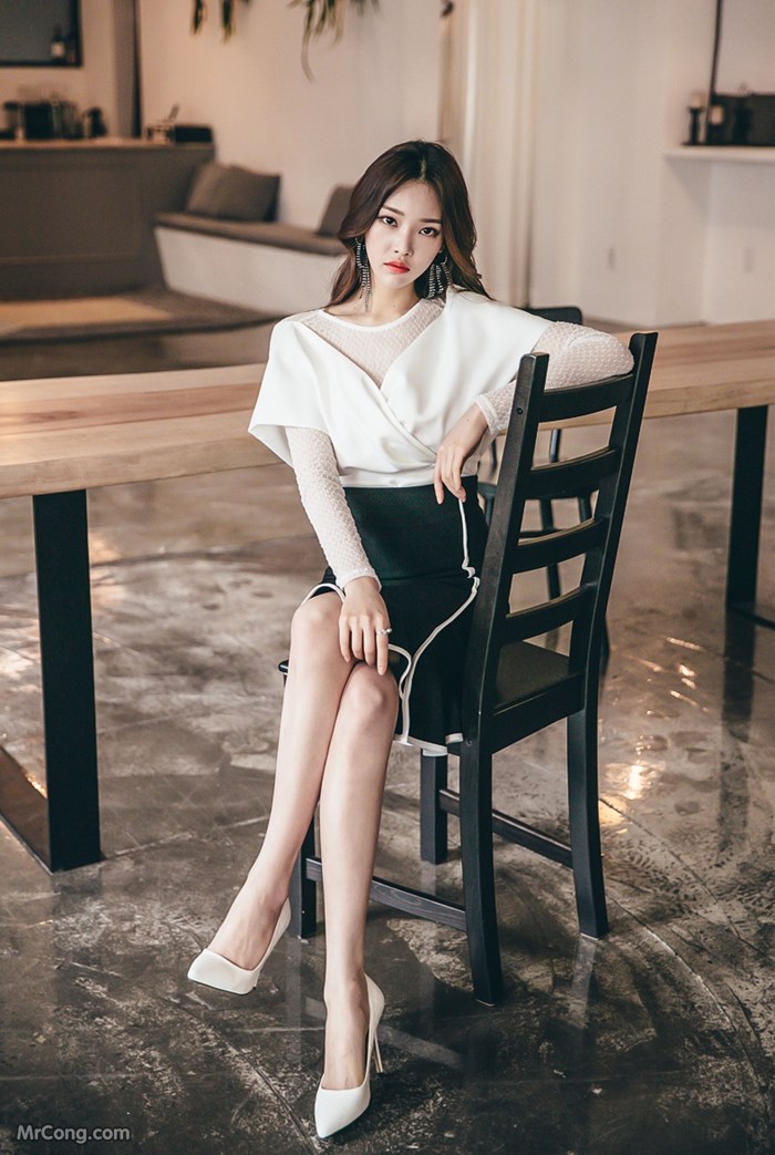 Beautiful Park Jung Yoon in a fashion photo shoot in March 2017 (775 photos) photo 34-18