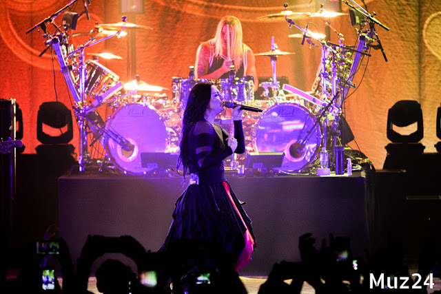 Фотографии с концерта Evanescence в Крокус Сити Холле