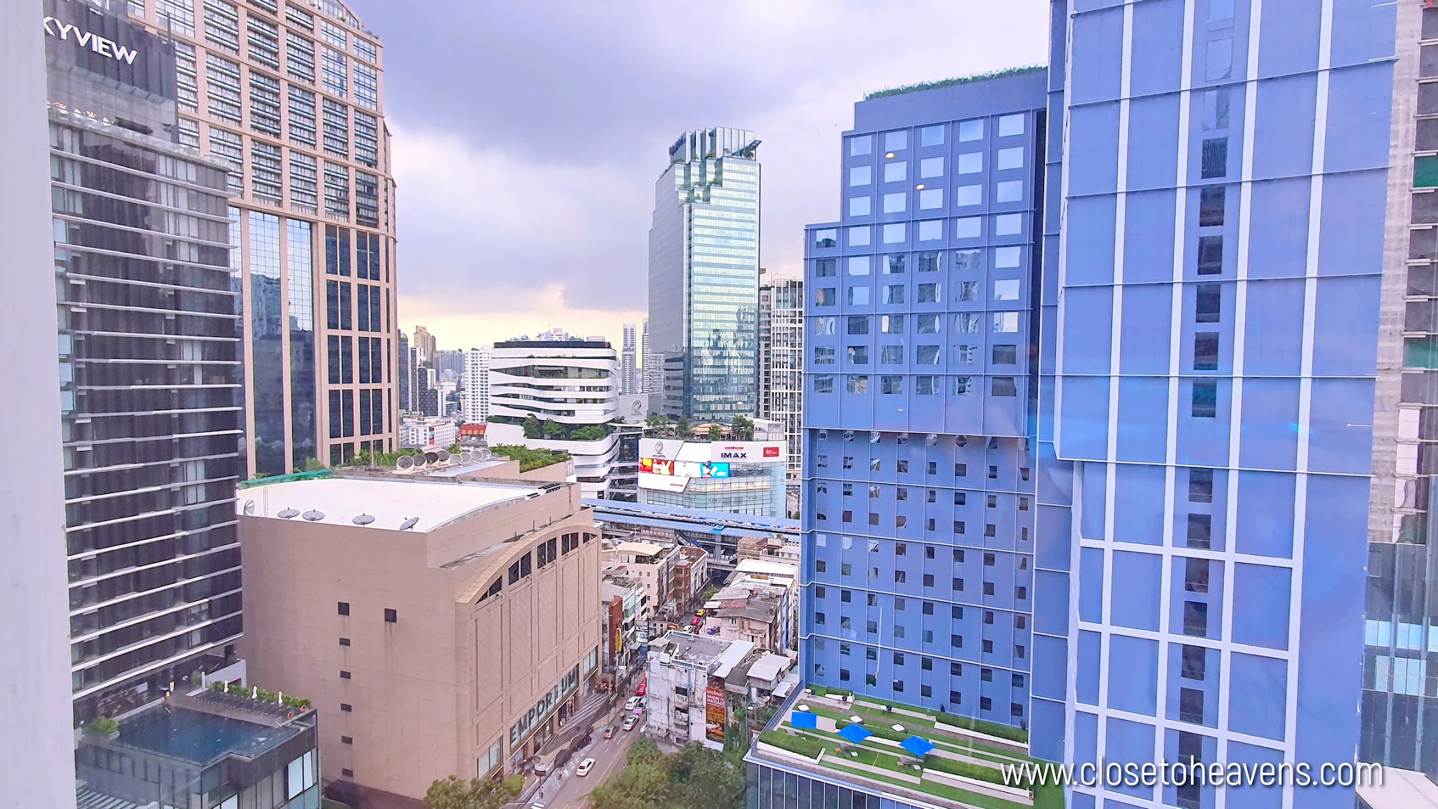 Hilton Sukhumvit Bangkok ห้องพัก + บุฟเฟ่ต์อาหารเช้า