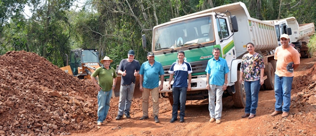 Iretama: Prefeita visita trabalhos realizados em estradas rurais
