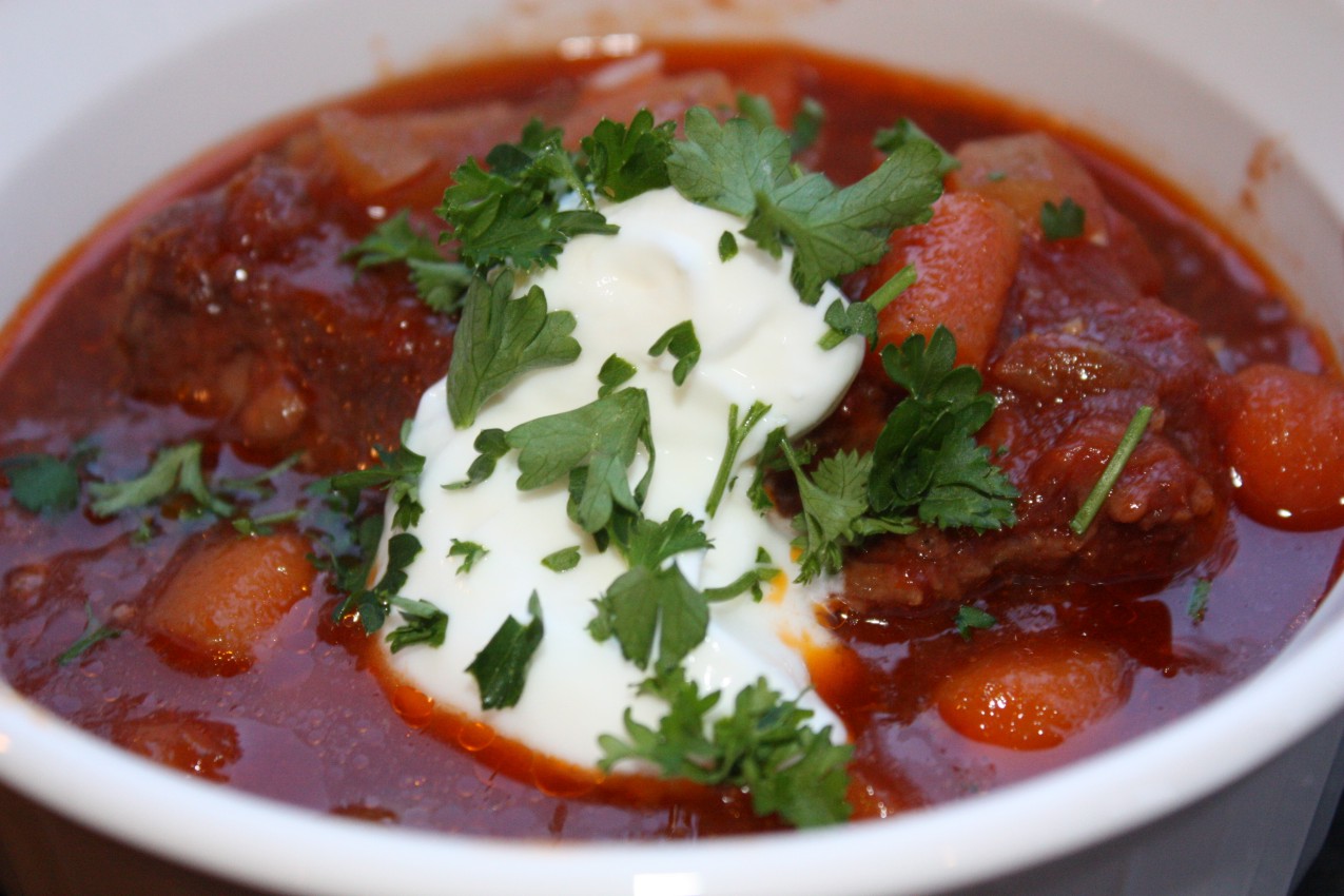 pass the peas, please slow cooker beef and tomato stew
