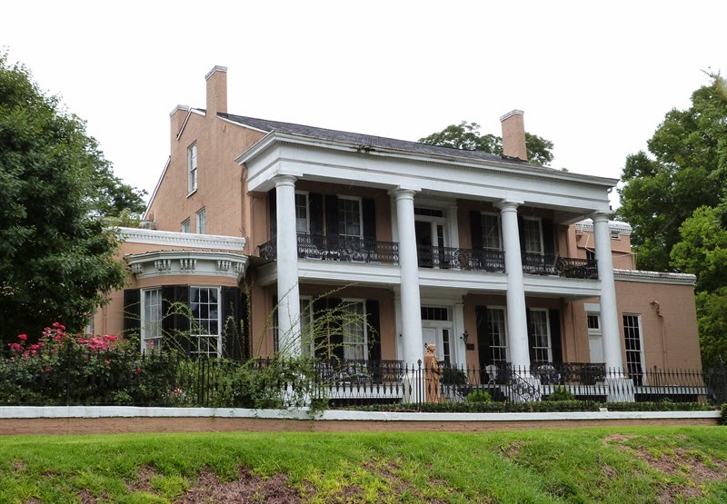 Retired and Lovin' It DAY 3 CEDAR GROVE BED & BREAKFAST in VICKSBURG