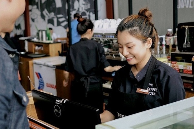 Đồng phục giúp nhân viên làm việc trở nên chuyên nghiệp hơn