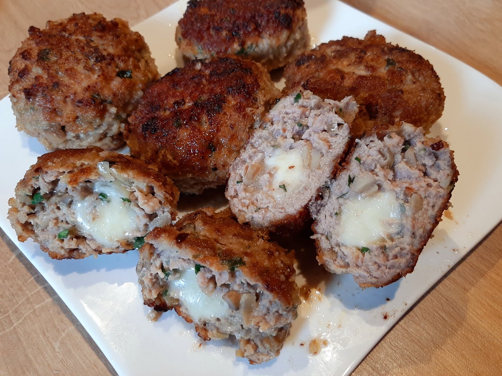 Jakie sekrety kryje niezwykła receptura na kotlety mielone? Przekonaj się sam! Kotlety mielone inaczej