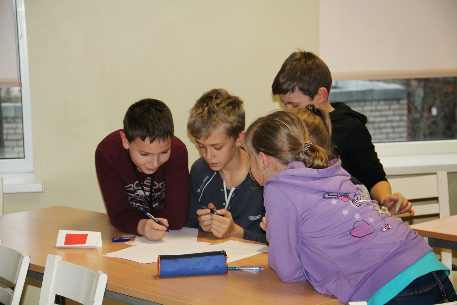 В пятых классах школы 80 человек. Школа 16 орехово-зуево. Впр 2022 осень. Математика шестой класс виленкин 1040. В пятых классах школы 80 человек.