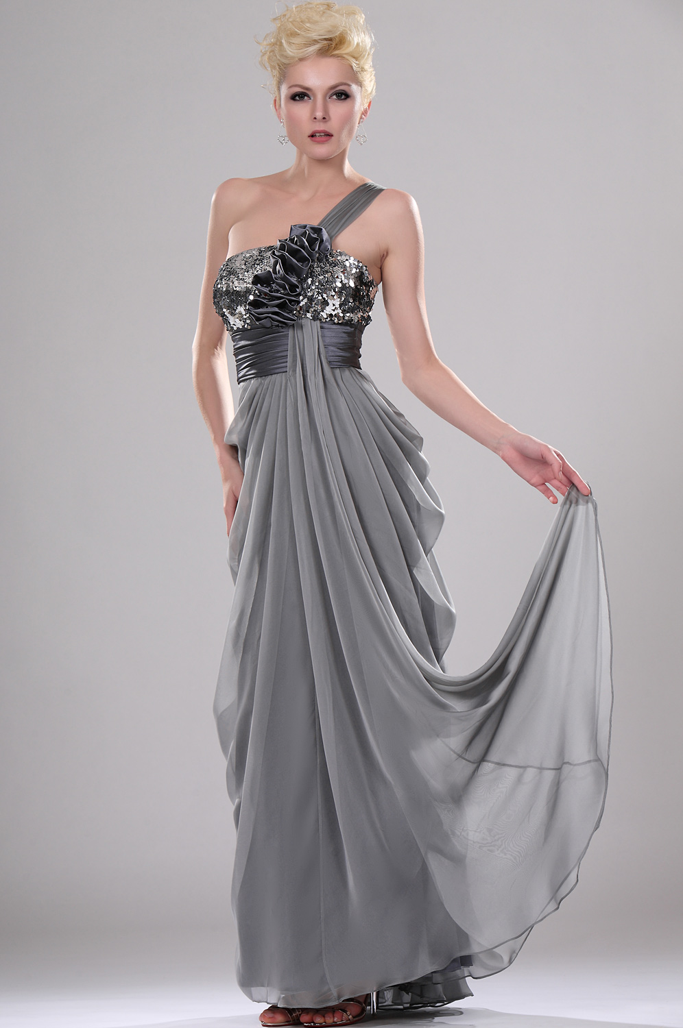 robes de mariage,robes de soirée et décoration Robe de soirée grise longue robes de mariage,robes de soirée et décoration Robe de soirée grise longue