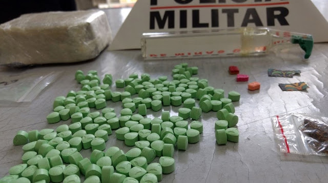 Polícia apreende mais de 200 comprimidos de ecstasy em Andradas (Foto: Polícia Militar) 