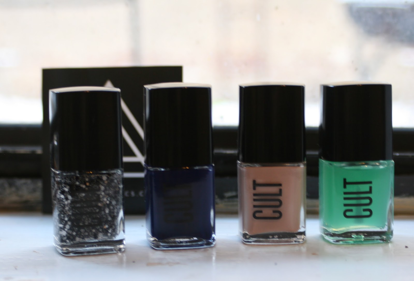 evlady Cult Cosmetics Nail Polish City Girl Black Box