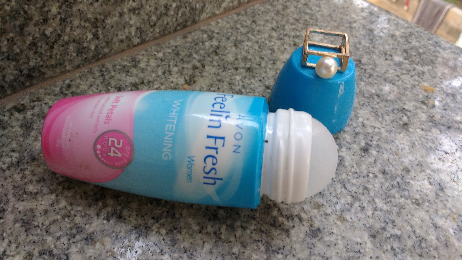 Avon Feelin Fresh Whitening Anti-Perspirant Roll-On Deodorant review ...