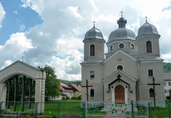 Сколе. Церковь Рождества Пресвятой Богородицы. УГКЦ. 1895 г.