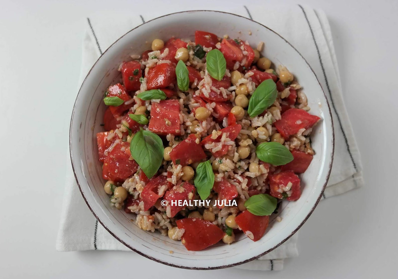 Salade Complete Riz Tomates Et Pois Chiches Vegan Healthy Julia