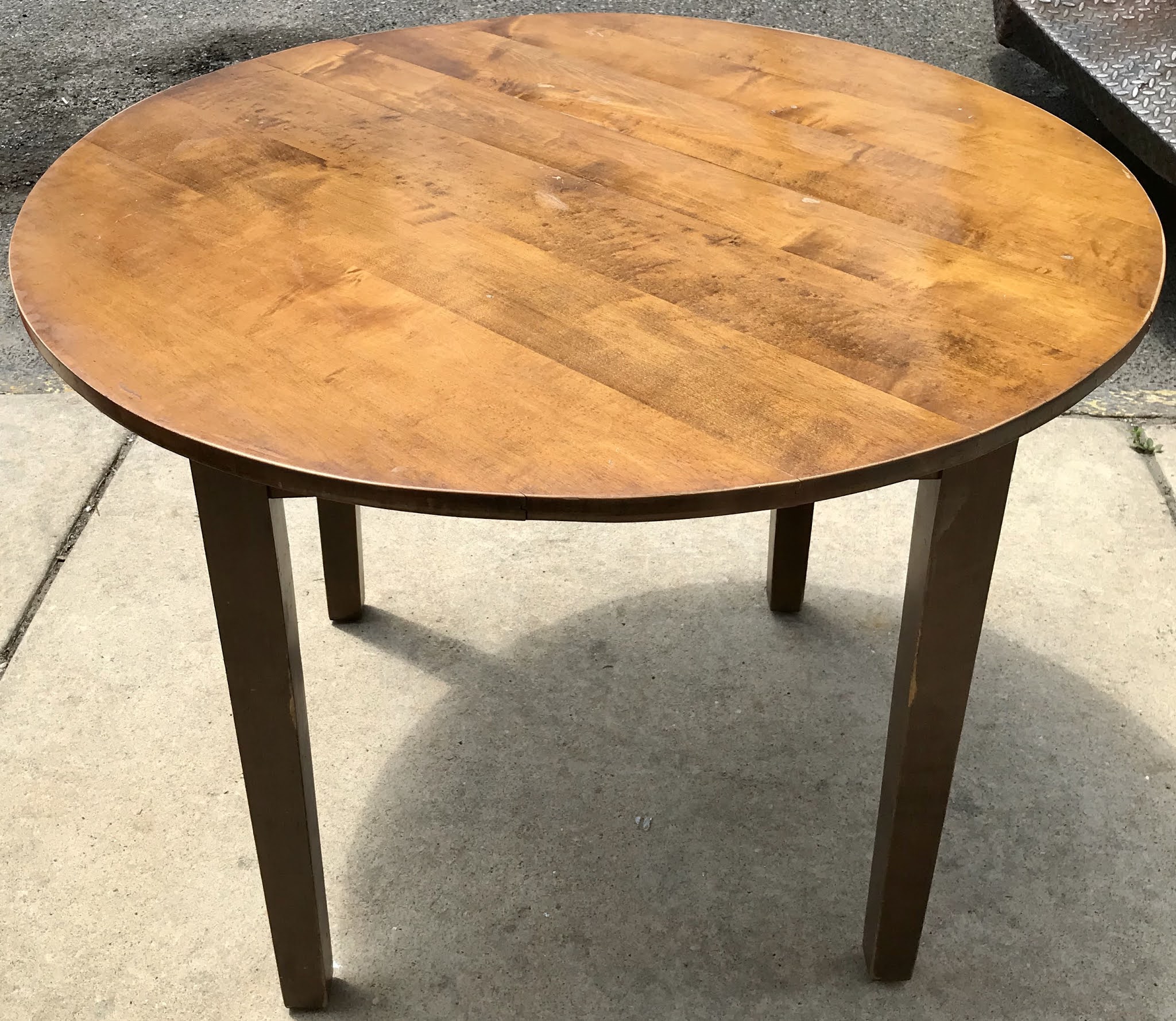 Uhuru Furniture & Collectibles REDUCED Round Hardwood Table 75 65 SOLD