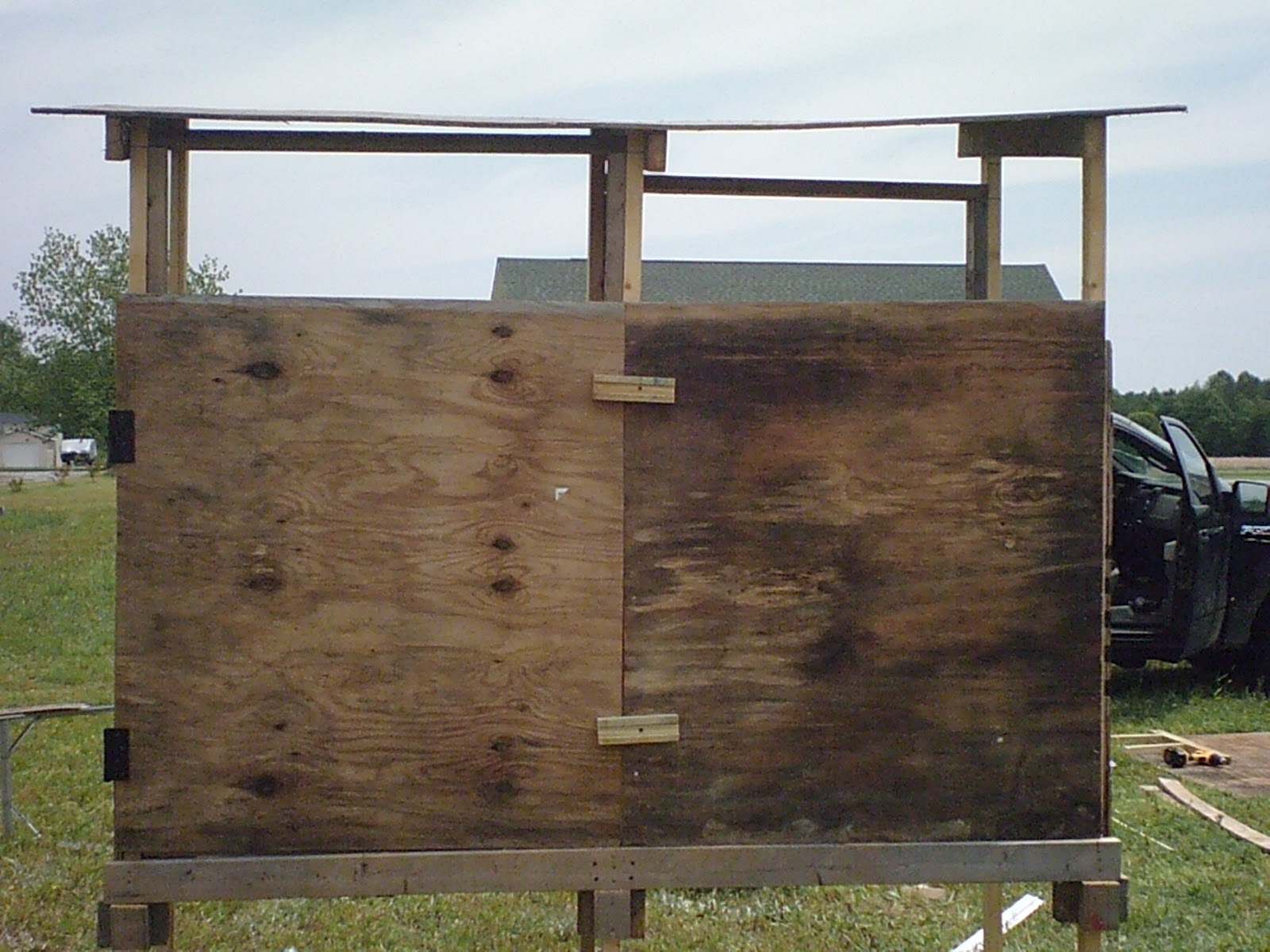 Wormsacrawling farm Daisy's new Dog House