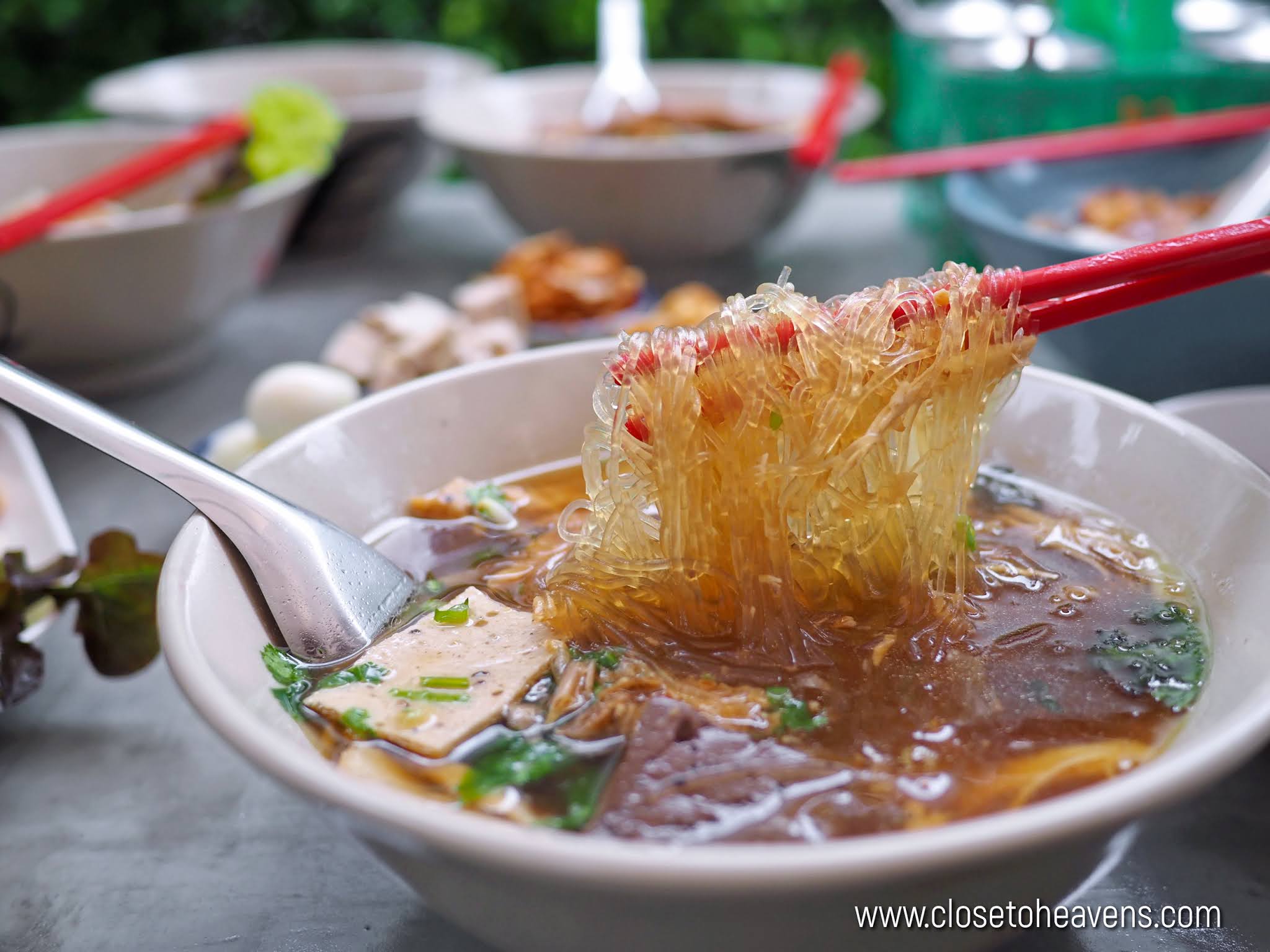 ร้าน ต้มเส้นตีนไก่ สาขา สาธารณะ_สุข เมืองเอก