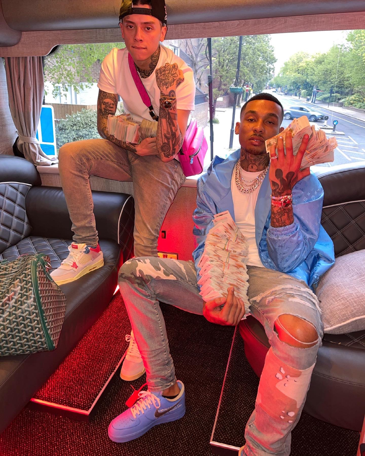 script type\u003d'text/javascript'\u003e \u003c/script\u003e \u003cscript async\u003d'async'  src\u003d'https://contextual.media.net/dmedianet.js?cid\u003d8CUPQKJ1H'\u003e\u003c/script\u003e  Stay Flee Get Lizzy feat. Fredo \u0026 Central Cee - Meant To Be (Official  Video) - @fredo - FADED4U