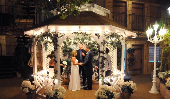 Cásate en una glorieta - Foto: www.vivalasvegasweddings.com Cásate en una glorieta - Foto: www.vivalasvegasweddings.com