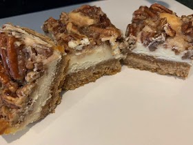 Pecan pie cheesecake squares